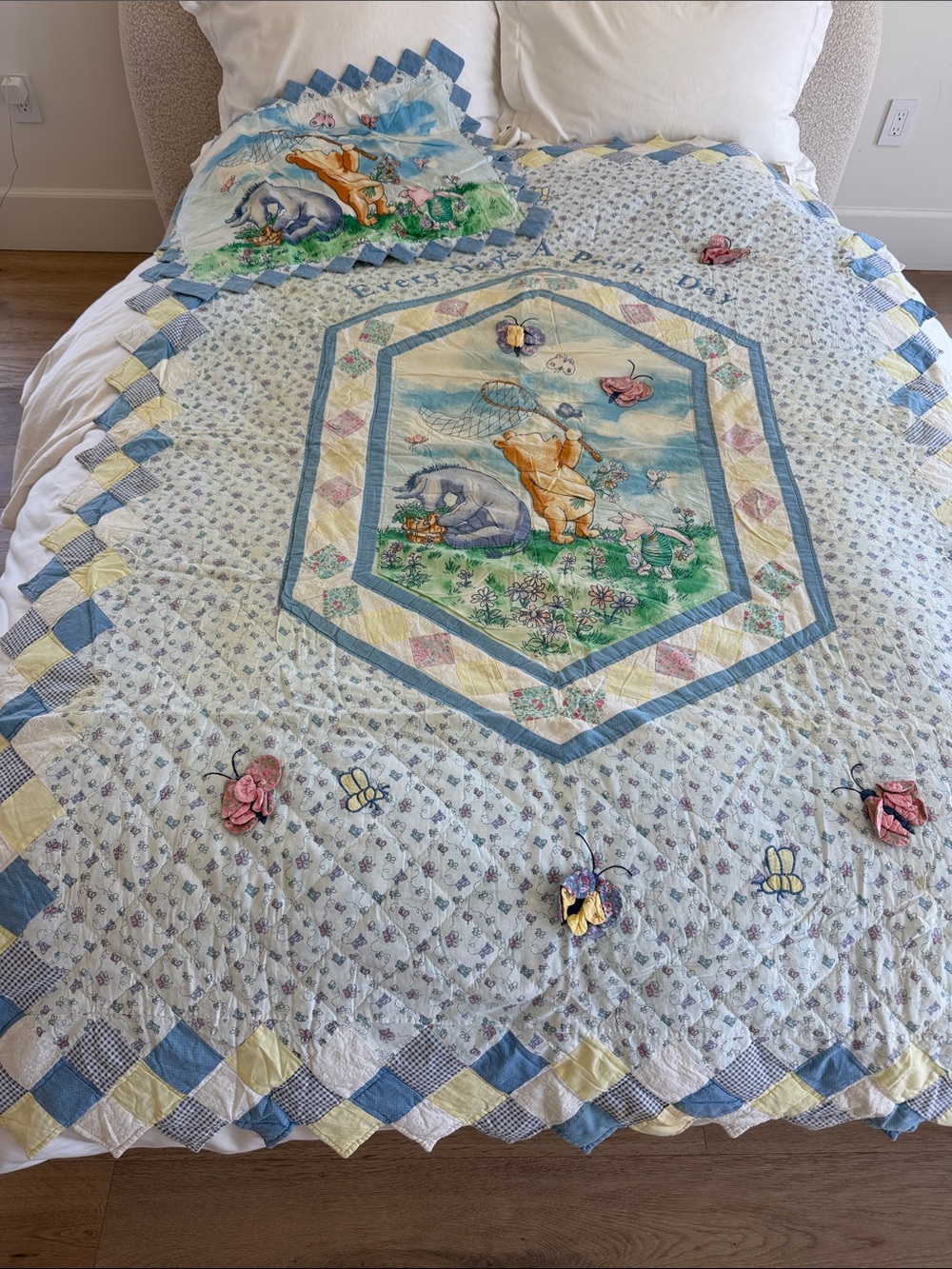 CLASSIC Winnie the Pooh, twin size quilt Storybook Patchwork Baby Quilt -